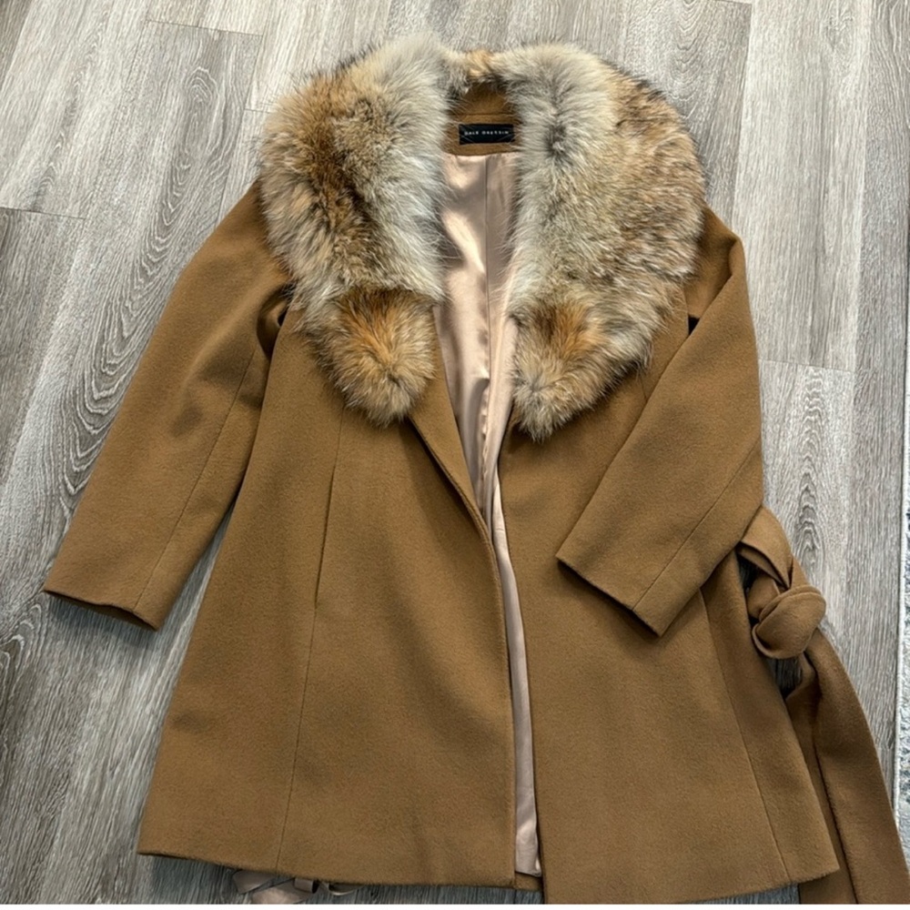 Dale Dressin Merino Wool Coat with Loro Piana Fabric 
Real Coyote Fur Collar